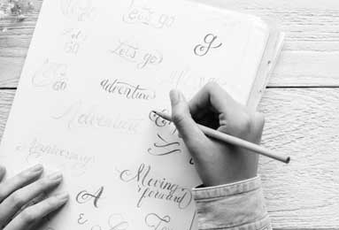 8人离队决绝！套现1亿英镑，曼联重建能否破局？